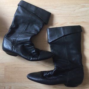 Chinese Laundry Flat black leather Boots